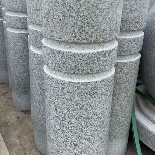 陕西 芝麻白花岗岩挡车柱、隔离柱多少钱