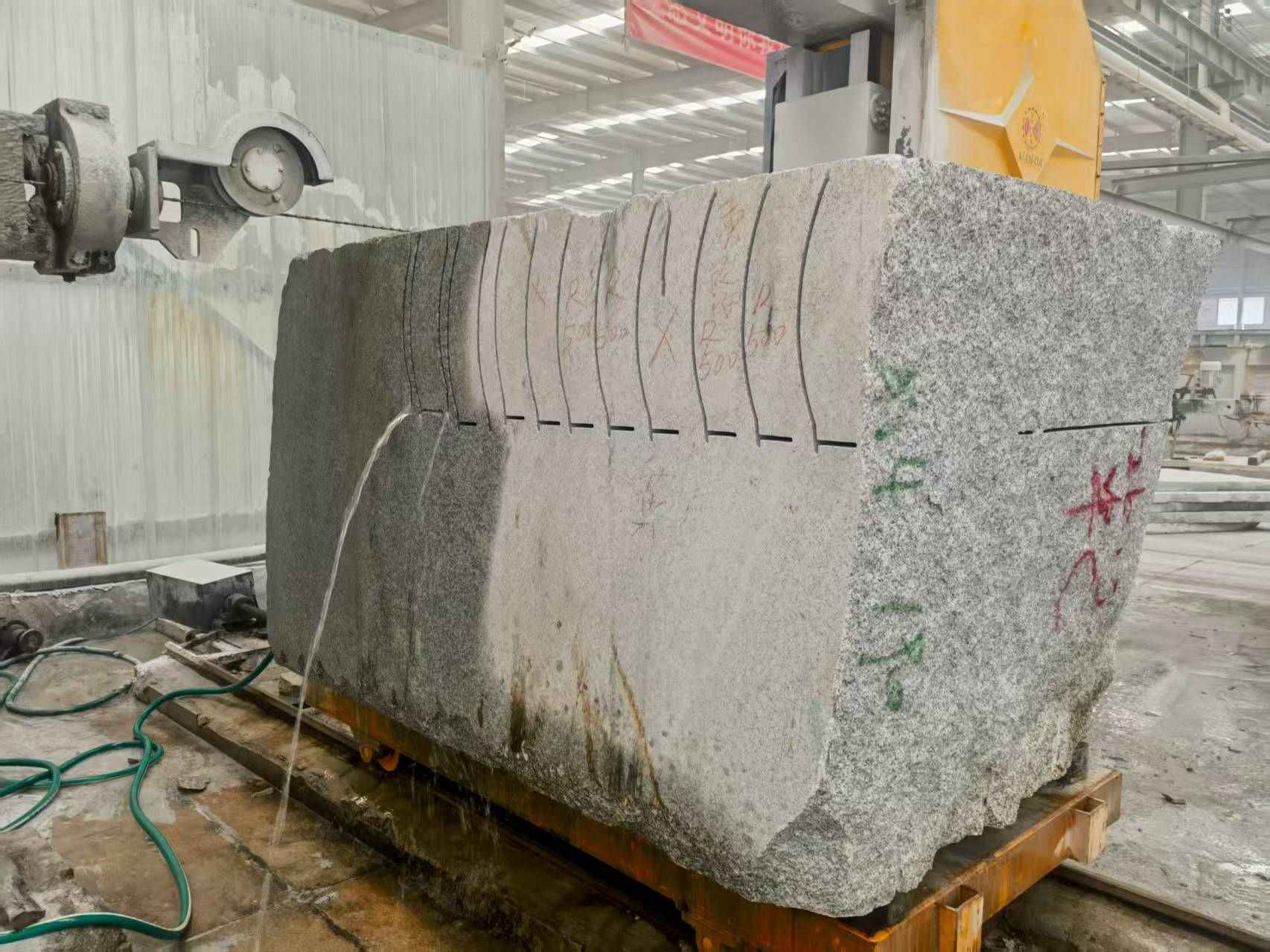 陕西 602，大花芙蓉白，绳锯加工弧形路沿石