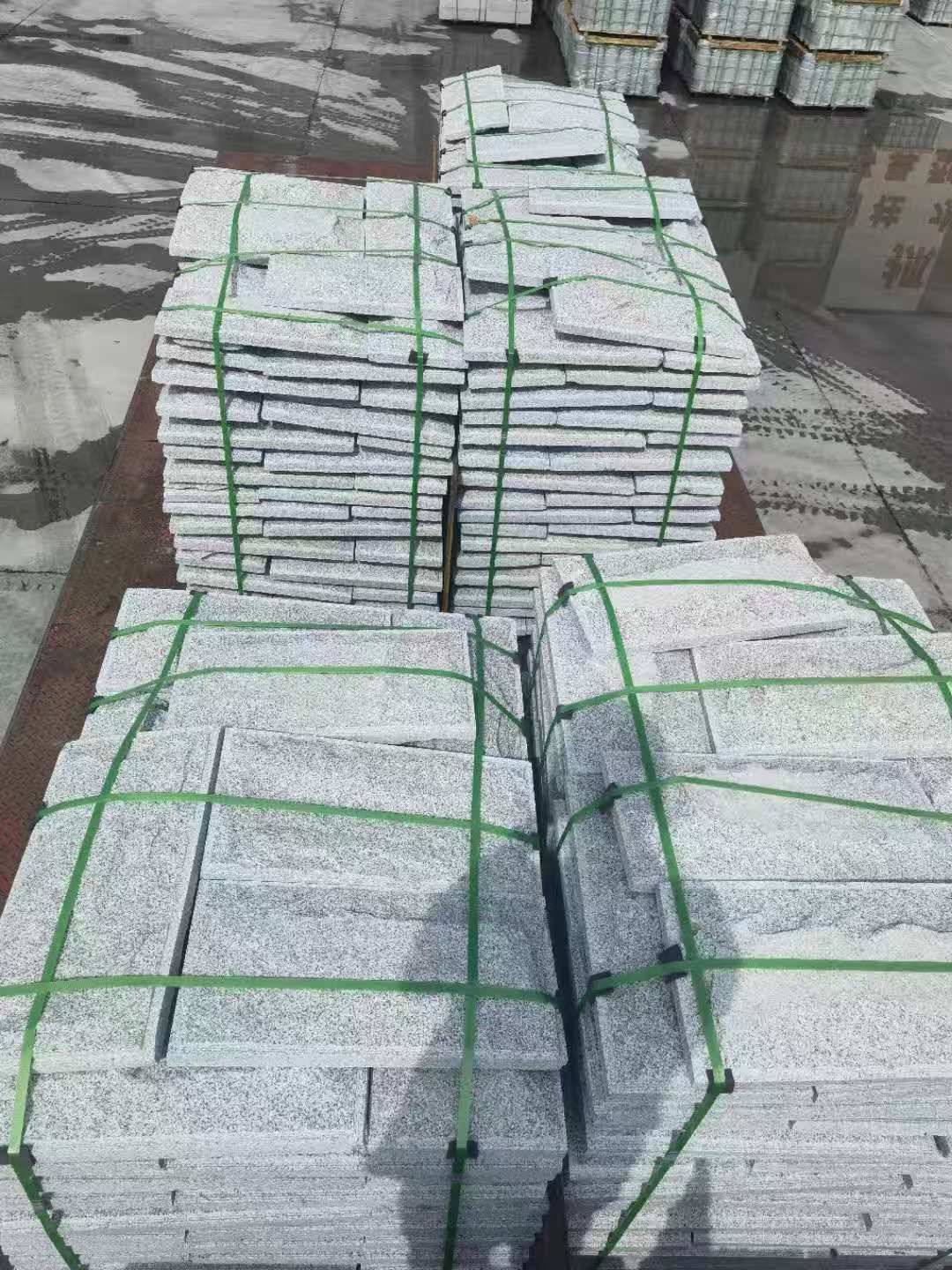 陕西 芝麻白蘑菇石装车出货