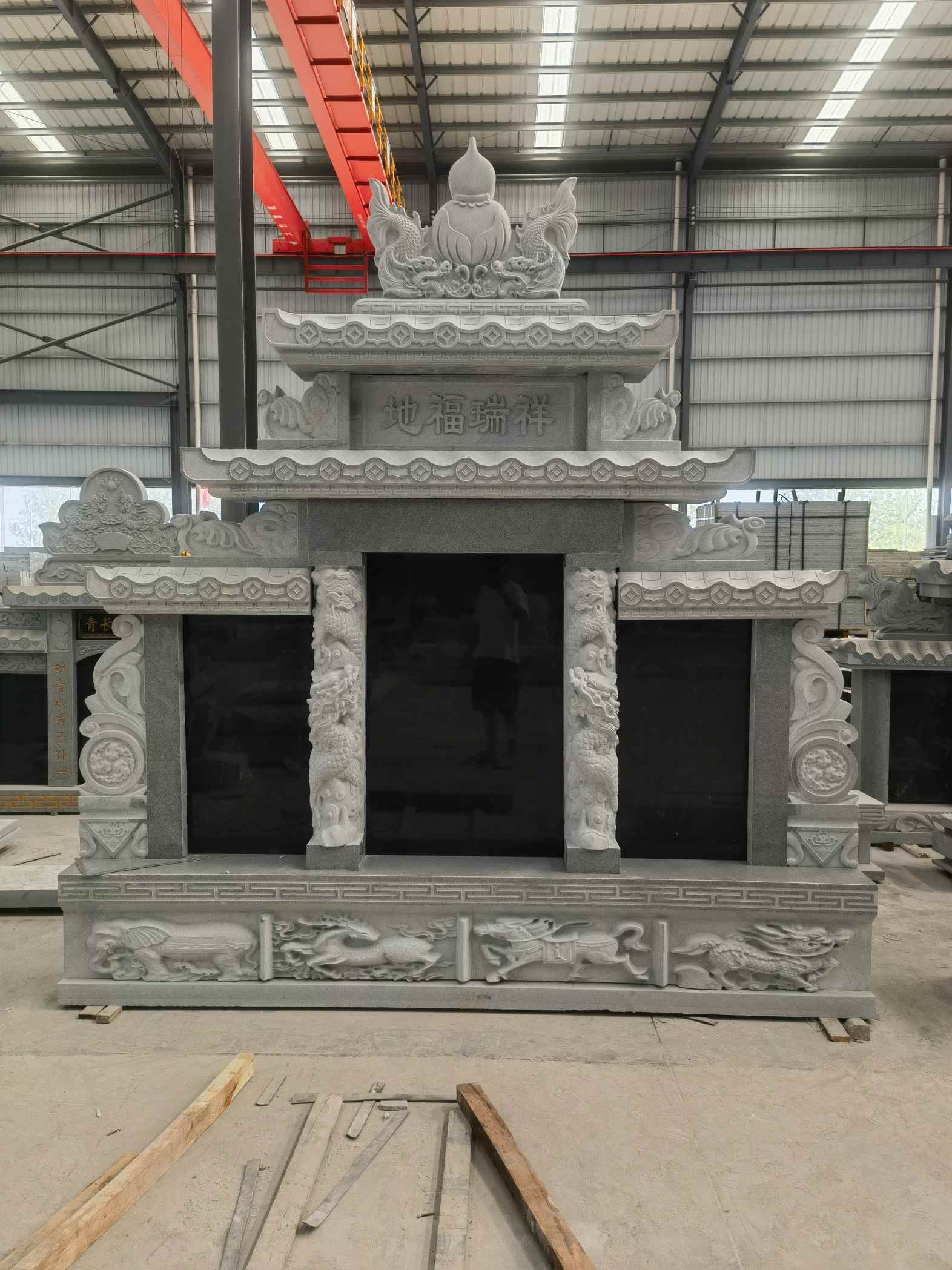 陕西 芝麻灰高档墓碑、土墓,一套也支持定做