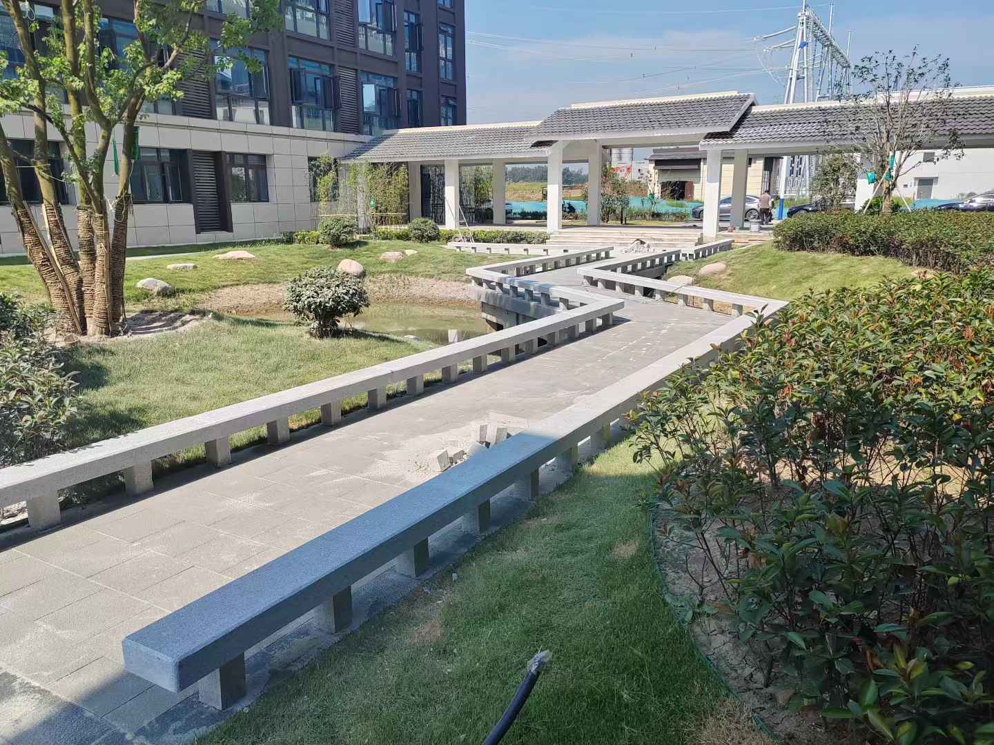 陕西 芝麻灰小区坐凳&栏杆安装效果