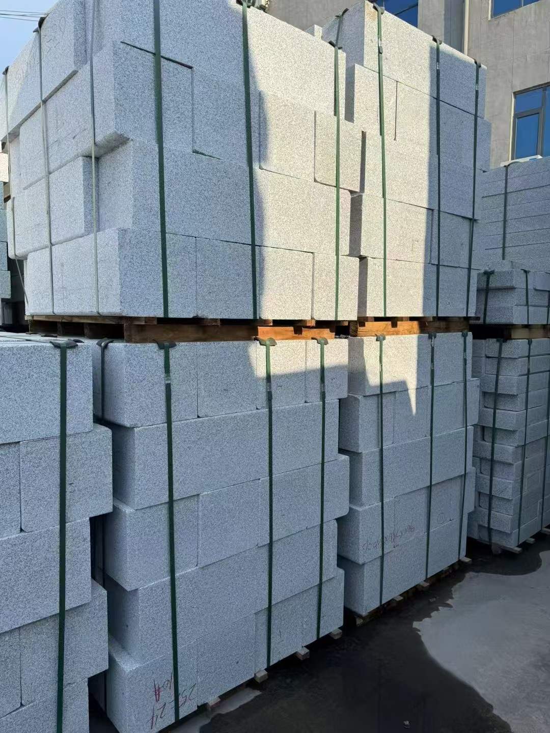 陕西 芝麻白路沿石